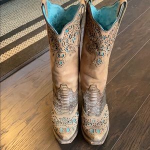 Corral Boots with Python and Turquoise Inlay Sz 7